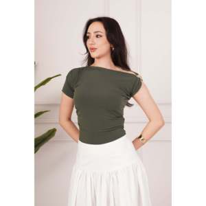 Blusa de Mujer LUSTRIN Color Caqui con Cuello de Lazo, Elegante Top de Poliéster y Elastano con Detalle en el Hombro para Oficina y Uso Diario - Product Image 2
