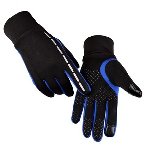 Guantes personalizados de fútbol americano para adultos y jóvenes, guantes de fútbol de buena calidad, fabricante en Pakistán - Product Image 1