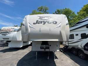 Jayco E-a-g-l-e H-t 24.5C-K-T-S Usado del 2018 - Product Image 4
