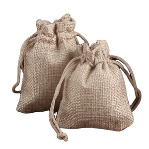 Vente en gros de sacs à cordon petits sacs-cadeaux durables et écologiques en coton - Product Image 1