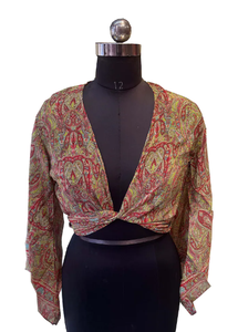 Blusa modesta de seda vintage India hecha a mano estilo bohemio hippie top de verano con mangas acampanadas y abrigo corto frontal beige - Product Image 4