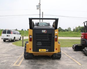 Chargeuse compacte sur pneus CAT 246C d'occasion, modèle 2020, capacité nominale de 7 tonnes, certifiée CE, prix bas - Product Image 4