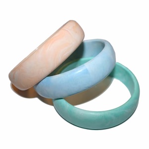 Juego de Brazaletes Clásicos de Cerámica y Resina, Diseño Único en Rosa Pastel, Azul y Verde Azulado, Joyería Unisex de Diseño, Forma Redonda, para Boda, Mujer - Product Image 1