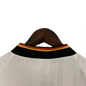 เสื้อฟุตบอลคุณภาพสูงราคาประหยัด ปี 2025 พร้อมโลโก้และชื่อทีมที่ปรับแต่งได้ ระบายอากาศได้ดี น้ำหนักเบา เหมาะสำหรับทุกเพศ - Product Image 4