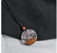 Collana commemorativa unica con fiori in resina epossidica e veri Fiori Non Ti Scordar di Me pressati, per ragazzi, souvenir, prezzo all'ingrosso Europa