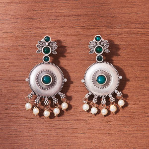 Boucle d'oreille en perle plaquée oxydée artificielle avec exportateur de bijoux de mode au look délicat en Inde - Product Image 2