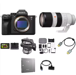 Nouvel appareil photo hybride A7S III avec objectif 70-200 mm F/2.8 et kit d'enregistrement RAW - Product Image 1