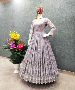 Lahenga Choli Dupatta de Diseño para Mujer, en Seda Georgette con Bordado Multihilo, para Fiestas, Bodas y Festivales, Lavable, de Bajo Costo - Product Image 6