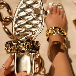 Sandales plates en gelée pour femmes avec bout carré, antidérapantes, légères, semelle intérieure en PU, couleur unie, tendance mode - Product Image 5