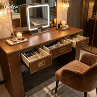 Table console vintage en cuir marron, bureau de campagne à 3 tiroirs avec garniture cloutée, table de rangement de luxe pour entrée de villa et couloir