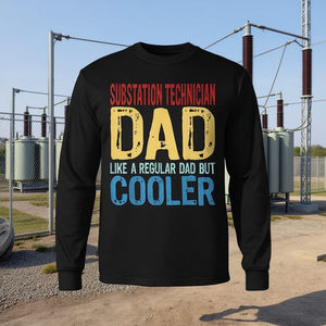 Maglietta a maniche lunghe da tecnico di sottostazione: come un papà normale ma più cool - Product Image 3