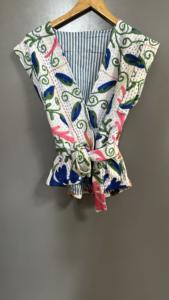 Venta al por mayor hecho a mano personalizado sin mangas chalecos de las mujeres con bolsillos señoras Casual Vintage bordado Kantha chaqueta - Product Image 2