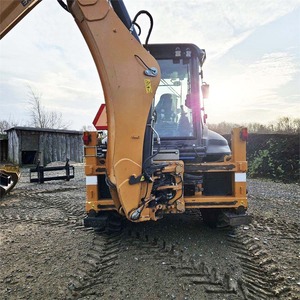 Utilizado para la Retroexcavadora 695 ST, Mini Tractor con Motor JCB Delantero, Bomba Hidráulica Moog, Modelo 4CX 2015, 9 Toneladas - Product Image 5