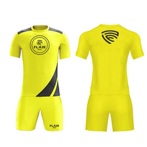 Conjuntos de uniformes de camiseta de fútbol de la mejor calidad OEM, diseño personalizado, transpirable y cómodo, para jóvenes jugadores masculinos, camiseta de fútbol - Product Image 1
