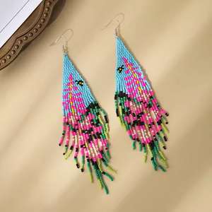 Bijoux de mode Boucles d'oreilles brodées de perles de rocaille d'Inde Boucles d'oreilles multicolores faites à la main pour femmes et filles - Product Image 2