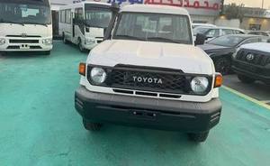 รถยนต์มือสองนำเข้าจากยุโรป/อเมริกา ปี 2025 รุ่น Land Cruiser LC76 เครื่องยนต์ดีเซล 2.8 ลิตร 4.5D V8 สำหรับขับขี่ออฟโรด ระดับมาตรฐานยูโร 6  รถ SUV คุณภาพดี เหมาะสำหรับการส่งออก - Product Image 2