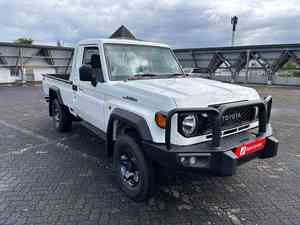 LISTO PARA ENVIAR: Toyota Land Cruiser 79 USADO, CAMIONETA DE CABINA SENCILLA - Product Image 4