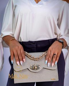 Bolso de Hombro Isoken Fashion con Estampado Animal, Piel Sintética, Cierre con Candado, Tamaño Mediano para Mujer - Product Image 4