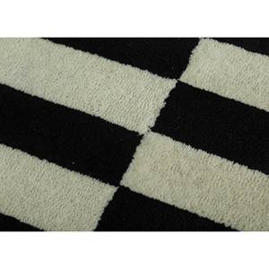 พรมขนสัตว์ทอมือสีเทาดำลายเส้นรุ่นใหม่ รุ่น TR-13166 สำหรับห้องนั่งเล่น ขนาดใหญ่ รูปทรงสี่เหลี่ยมผืนผ้า ลายทาง สำหรับตกแต่งบ้าน - Product Image 3