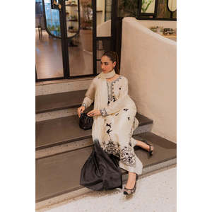 Ensemble 3 pièces MIRANA : Chemise brodée, Dupatta en mousseline tie-dye et Pantalon pour Printemps/Été - BIC-4563 - Product Image 2