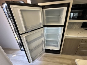 Usagé 2025 F-o-r-e-s-t R-i-v-e-r Salem Hemisphere 273RL Prêt à être expédié - Product Image 5