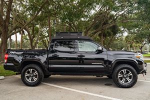 TOYOTA TACOMA TRD SPORT DOBLE CABINA 4X4 2019 USADA (LHD/RHD) - Product Image 2