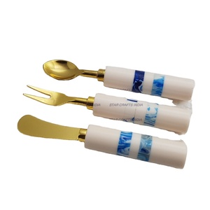 Juego de cubiertos con diseño de mango de mármol/resina hecho a mano moderno, esparcidor de queso, cubiertos, diseñador vintage antiguo de STAR CRAFTS INDIA - Product Image 1