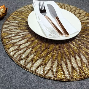 Ensemble de dessous-de-plat ronds perlés faits à la main de style bohème pour la décoration de table de cuisine, de bureau, de café, de salle à manger, de fête, personnalisés pour l'extérieur - Product Image 1