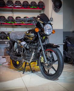 NOUVEAUTÉS EU : Moto TV S HLX 150 2025 avec casque offert - Product Image 1