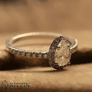 Bague de fiançailles Radiant Cut Diamond Solitaire Style pour femme - Product Image 4