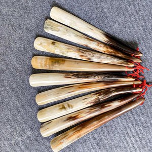 ฮอร์นรองเท้าเขาควายทำมือพร้อมขัดเงาดีไซน์อินเดียหรูหราสำหรับผู้ชาย - Product Image 3