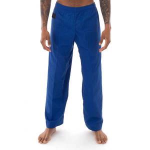 Meilleures ventes Nouveau style Costumes de karaté légers Arts martiaux Porter des uniformes de karaté confortables avec logo personnalisé - Product Image 5