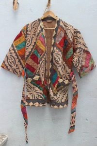 Chaqueta Kantha de algodón para exportador de fabricante indio, abrigo bordado Vintage con corte de trabajo, diseño de letras con apliques de patrón de Kimono - Product Image 2