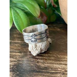 Handmade Ethnic <b>Statement</b> <b>Ring</b> Navajo-Made Sterling <b>Silver</b> Band with Natural Stone Size 11.75 for Everyday Wear - Product Image 3