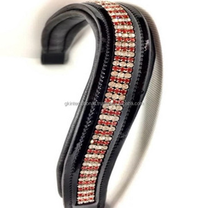 G.K. INTERNATIONAL Cabezalera de Cuero Patentado de Lujo para Caballo con Acolchado Suave de Máxima Comodidad y Cristales Decorativos con Canal Vacío - Product Image 5