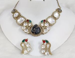 Conjunto de Collar y Pendientes Polki con Diseño de Pavo Real, Perfecto para Bodas, Ocasiones Festivas, Estilo Moderno y Étnico - Product Image 2