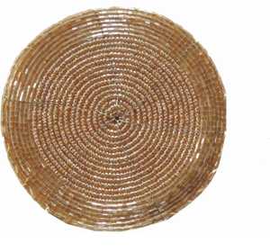 Napperon de table en verre rond fait à la main de 14 pouces perles blanches perles argentées et dorées élégantes et élégantes - Product Image 1