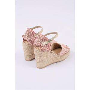 Alpargata cerrada con tacón de cuña alto - Product Image 3