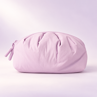Maßgefertigte Schicke Farbige Kosmetiktasche Leichter Kosmetik-Organizer Große Kapazität Marshmallow-ähnliches Nylon Übergroße Mallow-Tasche
