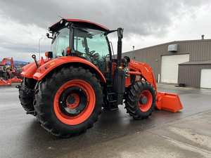Tracteur M7-152 DELUXE 2019 - Puissance, technologie et confort pour l'agriculture professionnelle - Product Image 2