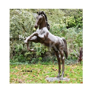 Sculpture de cheval en aluminium argenté robuste de haute qualité avec Sculpture de jardin décorative finie en or brossé pour décor de parc - Product Image 4