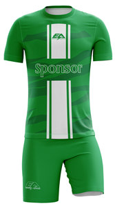 Uniforme de fútbol de poliéster de alta calidad Logotipo personalizado Impreso Camisa Tops Pantalones Bajo MOQ Sublimación Trajes de chándal para equipos de fútbol - Product Image 2