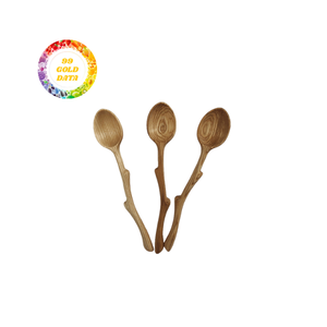 Cuchara de madera de primera calidad, hecha a mano de madera natural, utensilios de cocina ecológicos para cocinar y hornear - Product Image 1