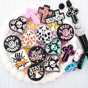 Grosir kustom logo Anda sendiri manik-manik dan pesona harga pabrik Pvc lembut menyeramkan tetap Halloween manik-manik pena pesona - Product Image 3