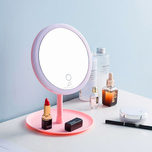 Miroir de maquillage portable de 17,5 cm avec anneau lumineux LED, style TikTok, fabriqué en plastique durable - Product Image 3
