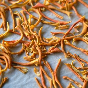 Venta al por mayor de tiras de cáscara de naranja seca de alta calidad cáscaras de naranja en rodajas secas con el precio más barato - Product Image 2