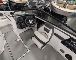 Bateau à réaction hybride de luxe Yamaha AR195 d'occasion 2024, 6 m, moteur hors-bord 1,8 L SVHO, coque en fibre de verre, 250 CV, transport, pêche, patrouille - Product Image 3