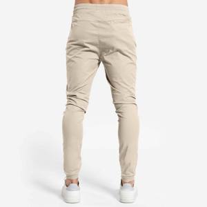 Pantalon cargo durable pour hommes avec genouillères et ceinture réglable pour un confort maximal - Product Image 3