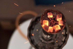 Charbon de coco naturel à 100 % pour chicha, narguilé, briquettes de longue durée de combustion, marque privée Indonésie - Product Image 6