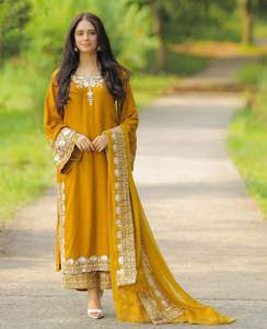 Salwar Kameez Moderno de Acrílico con Estampado de Lentejuelas y Gota Patti en Colores Vibrantes para Mujer, Corte Regular, para Reuniones Formales y Fiestas - Product Image 1